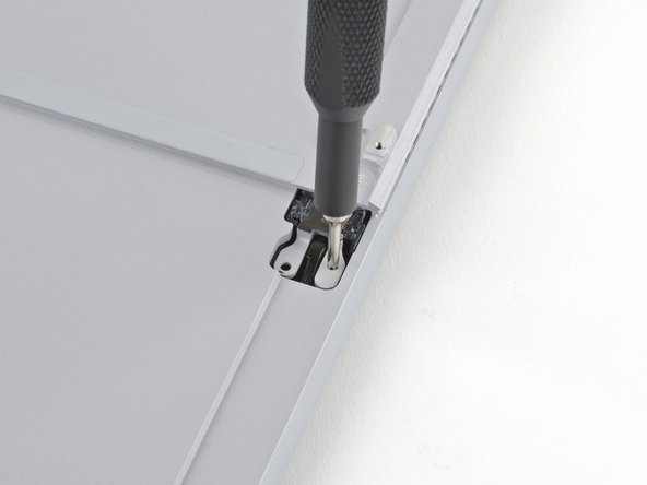 Microsoft Surface Pro 4 Kickstand Replacement, Reassembly tips: crwdns2935265:05crwdnd2935265:02crwdnd2935265:03crwdne2935265:0