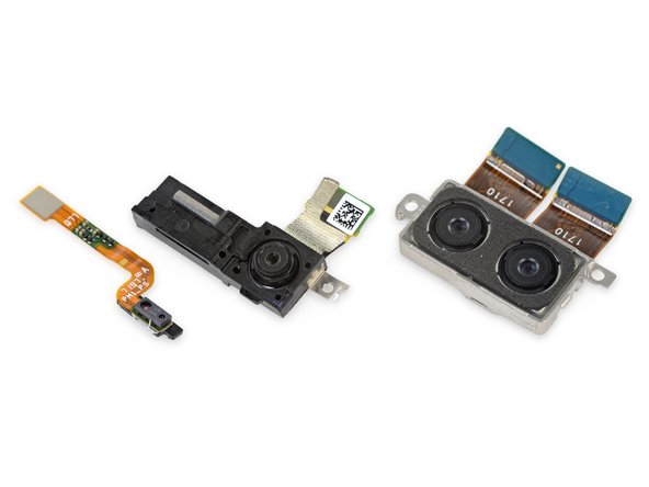 Essential Phone Teardown: crwdns2935265:012crwdnd2935265:03crwdnd2935265:03crwdne2935265:0