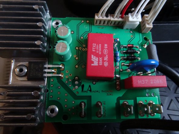 Nespresso CitiZ Kondensatoren tauschen: crwdns2935265:020crwdnd2935265:02crwdnd2935265:02crwdne2935265:0