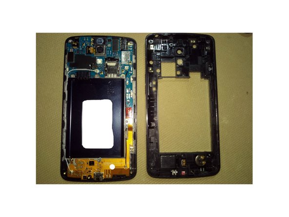 LG Volt LS740 Charging Port Replacement, Remove Inner Rear Cover: crwdns2935265:04crwdnd2935265:02crwdnd2935265:02crwdne2935265:0