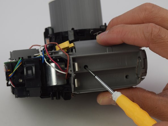 Fujifilm Instax Minion Capacitor Replacement, Capacitor: crwdns2935265:07crwdnd2935265:03crwdnd2935265:03crwdne2935265:0