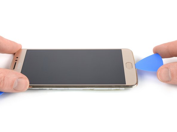 Motorola Moto E4 Plus LCD and Digitizer Replacement: step 23, image 2 of 3