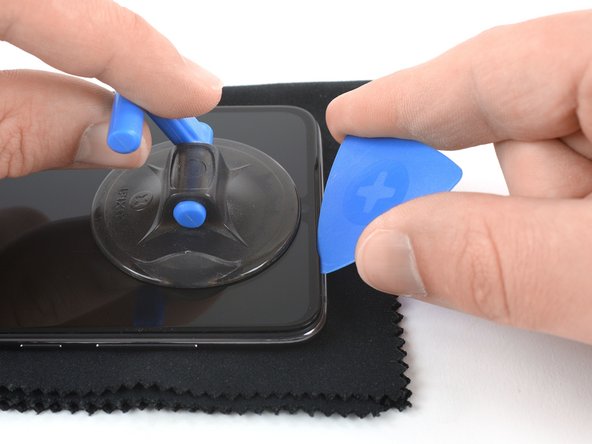 Xiaomi Mi 9 AMOLED & Digitizer Replacement: step 23, image 2 of 3