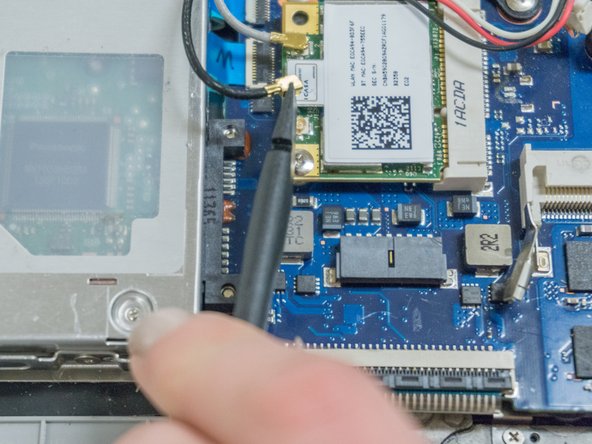 Samsung NP700Z5AH Fan Replacement: crwdns2935265:011crwdnd2935265:02crwdnd2935265:03crwdne2935265:0