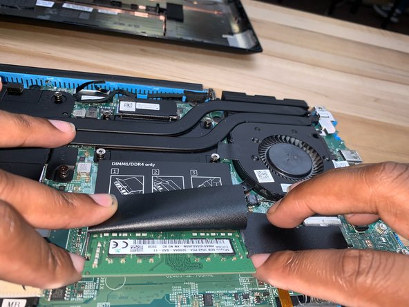 Dell G3 3500 Disassembly, Remove the RAM modules: crwdns2935265:09crwdnd2935265:02crwdnd2935265:03crwdne2935265:0