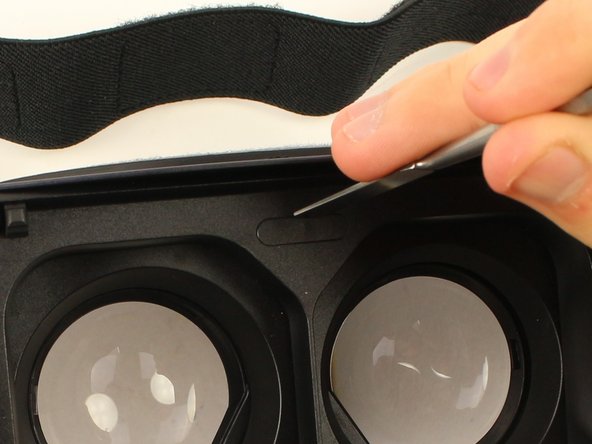 Samsung Gear VR With Controller Trackpad Replacement: crwdns2935265:03crwdnd2935265:02crwdnd2935265:03crwdne2935265:0