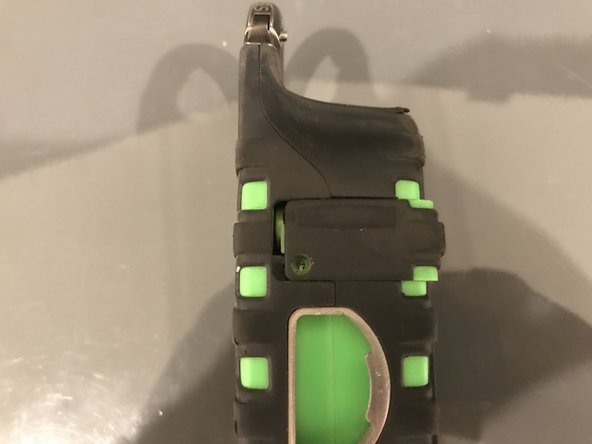 Etón Scorpion Battery Replacement: crwdns2935265:03crwdnd2935265:02crwdnd2935265:03crwdne2935265:0