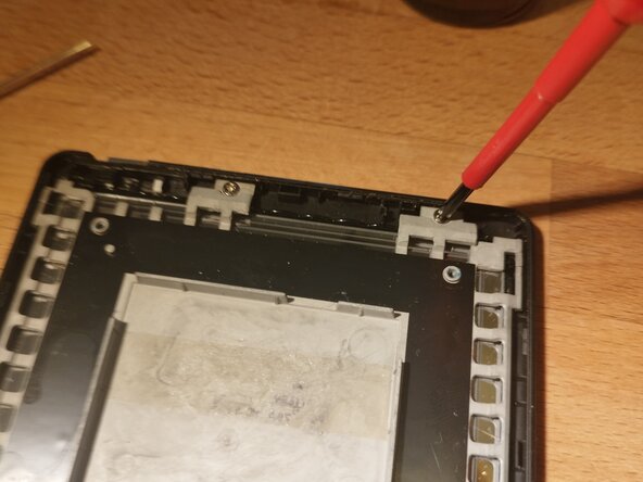 Kobo Touch (N905B) E-Reader Screen Replacement, Unscrew back plate: crwdns2935265:07crwdnd2935265:02crwdnd2935265:02crwdne2935265:0