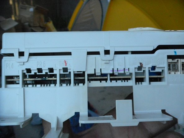 Repairing Kenmore Elite HE3 Washer Control Board Relays, Access the main controller board: adım 5, 3 resimden 3.