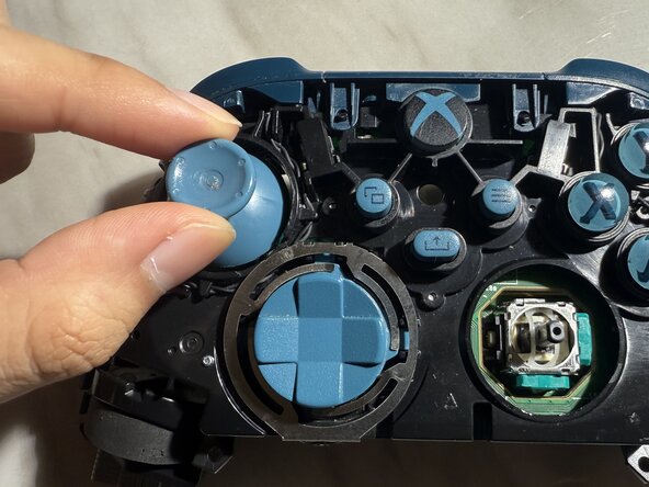 How to Fix Xbox Series (Model 1914) Controller Stick Drift Without Soldering: Schritt 9, Bild 2 von 2