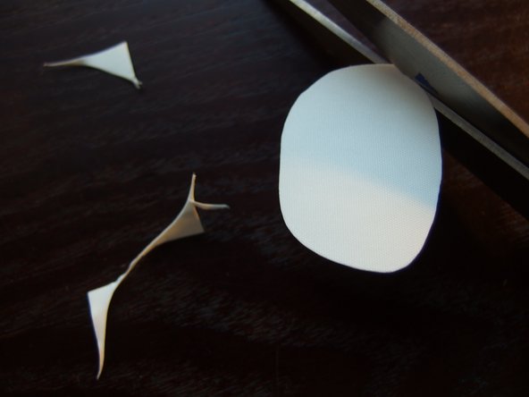 How to Repair a Small Tear in a Sail: crwdns2935265:03crwdnd2935265:02crwdnd2935265:02crwdne2935265:0