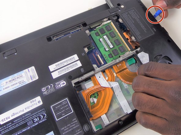 Toshiba Portege R835-P88 Cooling Fan Replacement: crwdns2935265:03crwdnd2935265:02crwdnd2935265:03crwdne2935265:0