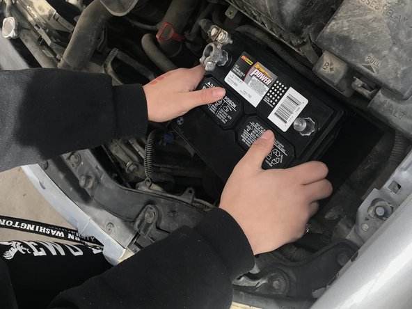 2006 Kia Spectra Battery Replacement: crwdns2935265:06crwdnd2935265:02crwdnd2935265:03crwdne2935265:0