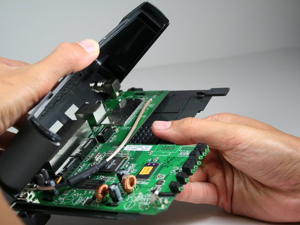 Linksys WRT54G Motherboard Replacement, Motherboard: crwdns2935265:05crwdnd2935265:02crwdnd2935265:02crwdne2935265:0