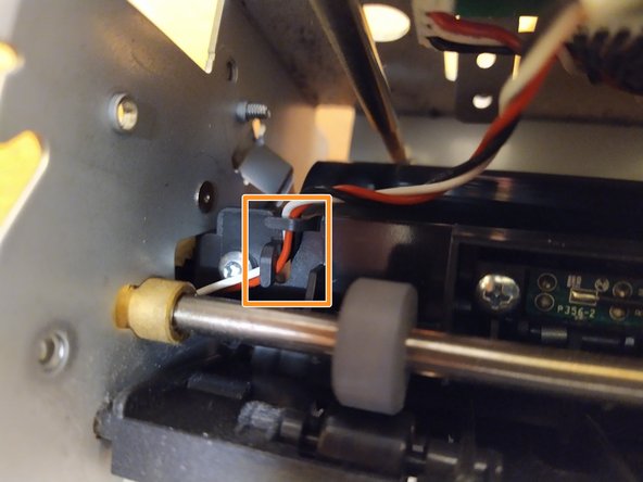 Fuser pressure roller replacement for Lexmark MS710 series printer, unclip the wires: crwdns2935265:03crwdnd2935265:02crwdnd2935265:03crwdne2935265:0