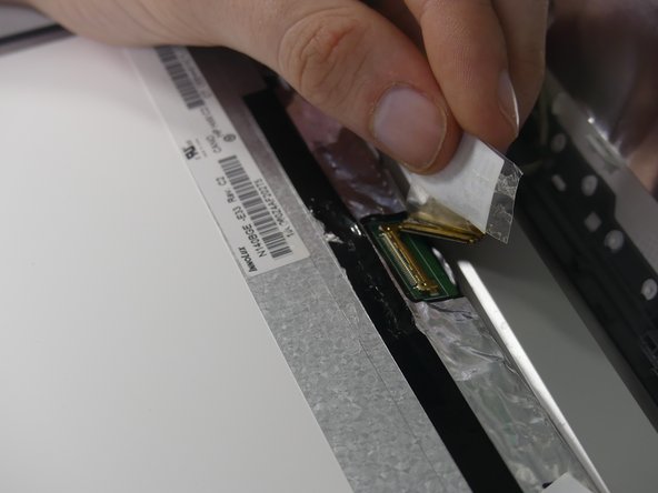 HP Chromebook 14-x013dx Screen Replacement: step 6, image 3 of 3