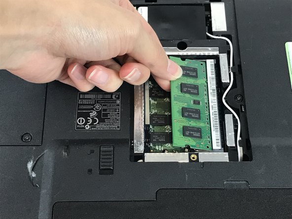 Acer Aspire 5517-1127 RAM Replacement: crwdns2935265:04crwdnd2935265:02crwdnd2935265:02crwdne2935265:0