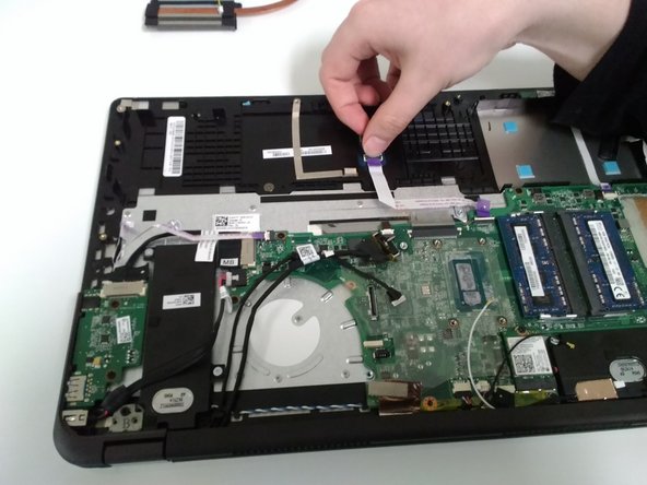 Toshiba Satellite Radius P55W-B5220 Motherboard Replacement: crwdns2935265:07crwdnd2935265:03crwdnd2935265:03crwdne2935265:0