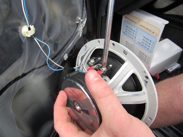 2009 Subaru Impreza WRX Front Speaker Replacement: crwdns2935265:018crwdnd2935265:02crwdnd2935265:03crwdne2935265:0