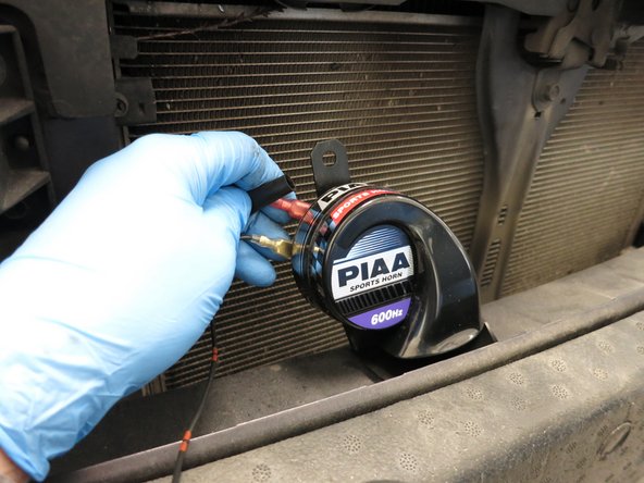 2010-2014 Subaru Legacy Horn Replacement: crwdns2935265:06crwdnd2935265:02crwdnd2935265:03crwdne2935265:0