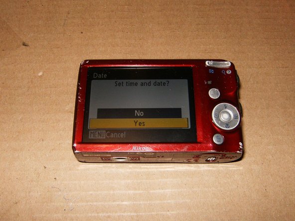 Replacing Nikon Coolpix L20 LCD: crwdns2935265:06crwdnd2935265:03crwdnd2935265:03crwdne2935265:0