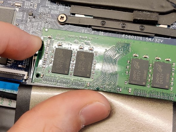 Dell Latitude 3310 Teardown, RAM: crwdns2935265:04crwdnd2935265:02crwdnd2935265:03crwdne2935265:0