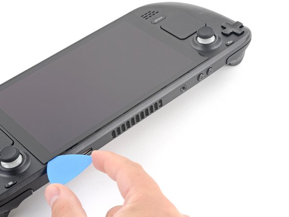 Steam Deck Screen Replacement, Begin to slice the adhesive: crwdns2935265:030crwdnd2935265:03crwdnd2935265:03crwdne2935265:0