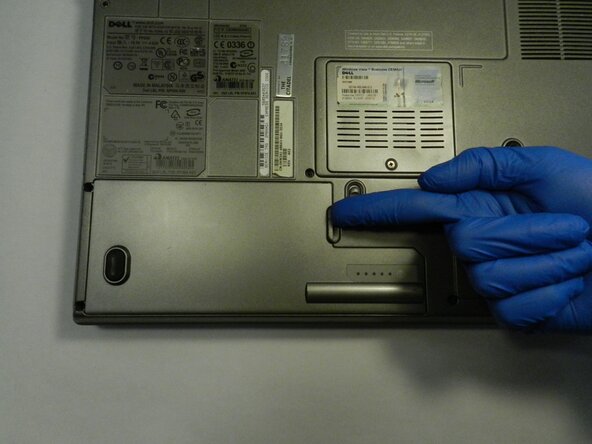 Dell Latitude D830 Battery Replacement: crwdns2935265:02crwdnd2935265:02crwdnd2935265:03crwdne2935265:0