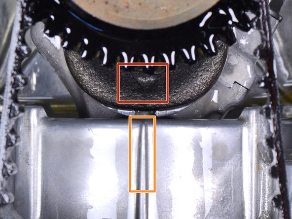 Honda Lawn Mower HRS216K6 PKAA Crankshaft Replacement, Position the piston: crwdns2935265:029crwdnd2935265:02crwdnd2935265:02crwdne2935265:0