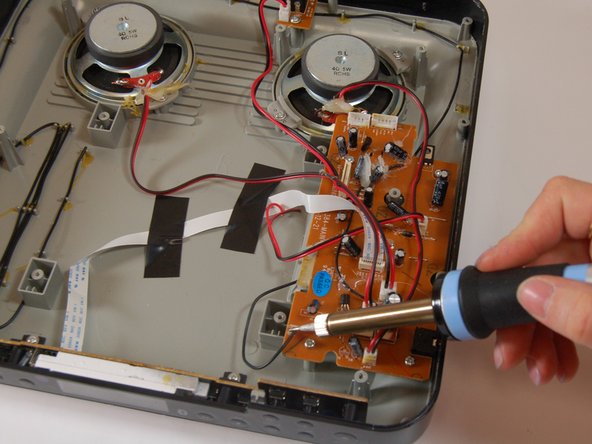 iLive IKBC384S  FM/AM Antenna Replacement: crwdns2935265:07crwdnd2935265:02crwdnd2935265:02crwdne2935265:0