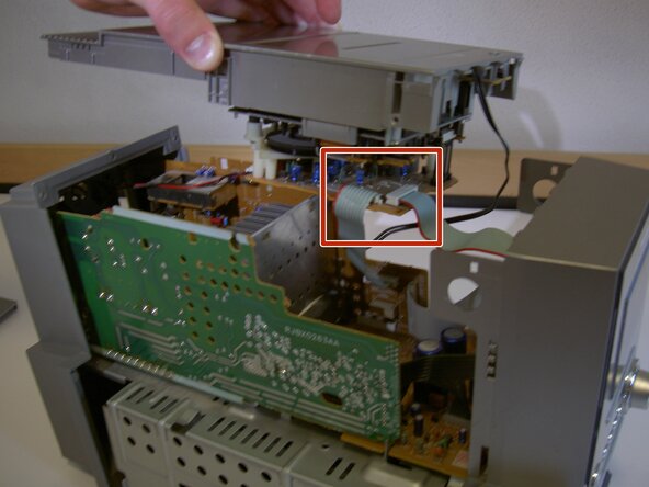 Panasonic SA-PM17 Tape Player Cover Replacement: crwdns2935265:08crwdnd2935265:01crwdnd2935265:03crwdne2935265:0