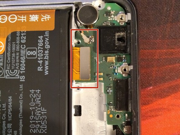 Huawei Honor 9X Screen Replacement, Remove the Bottom Assembly: 5 단계, 이미지 3개 중 2개