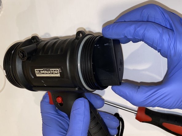 MasterCraft Eliminator Waterproof Spotlight Battery Replacement: Schritt 4, Bild 3 von 3