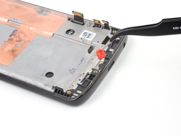 Motorola Moto G6 Screen Replacement, Remove the Remaining Elements from the Screen Assembly: stap 0, afbeelding 2 van 2