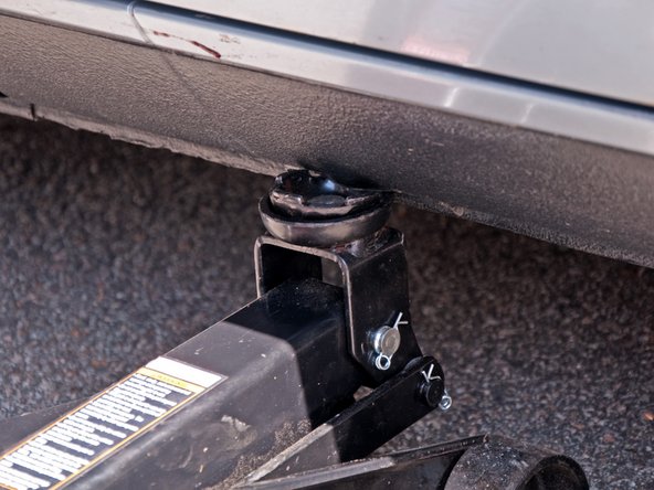 1984-1991 BMW 3 Series Oil Change (Straight 6 Models): crwdns2935265:03crwdnd2935265:02crwdnd2935265:03crwdne2935265:0