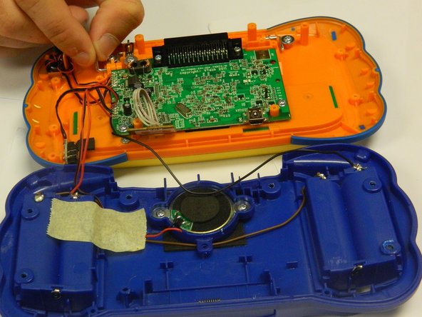 Disassembling VTech MobiGo Touch Learning System Keyboard: crwdns2935265:07crwdnd2935265:03crwdnd2935265:03crwdne2935265:0