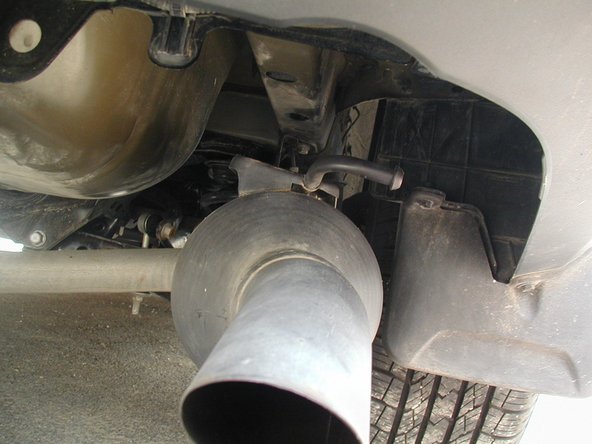 Installing a Tow Hitch on a 2013 RAV4: crwdns2935265:019crwdnd2935265:02crwdnd2935265:02crwdne2935265:0