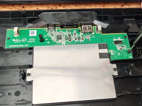 Asus ROG Claymore II Battery Replacement, Removing the battery container and small board: crwdns2935265:05crwdnd2935265:02crwdnd2935265:03crwdne2935265:0