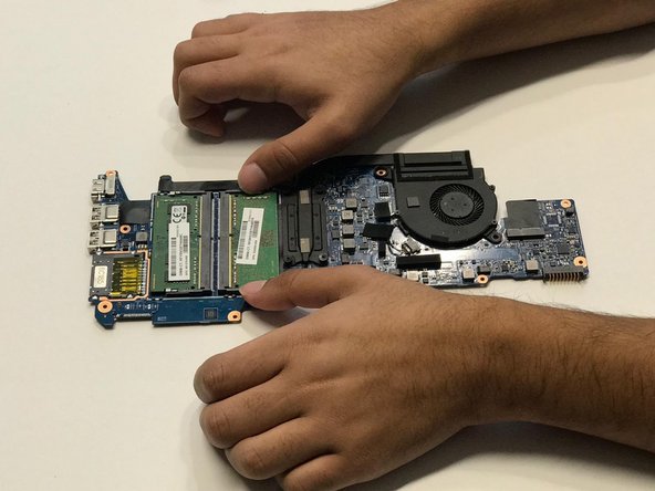 HP Pavilion x360 m3-u101dx RAM Replacement: crwdns2935265:010crwdnd2935265:02crwdnd2935265:03crwdne2935265:0