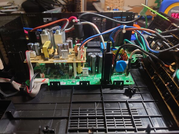 APC Back-UPS Pro 1000 S Teardown, Remove High Voltage Circuit Board: crwdns2935265:010crwdnd2935265:03crwdnd2935265:03crwdne2935265:0