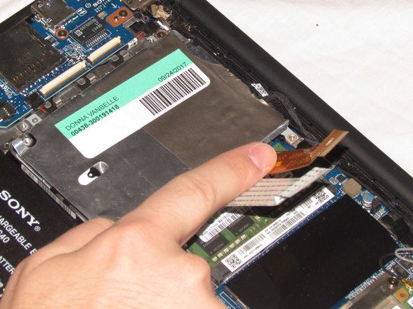 Sony Vaio Fit SVF15N26CXB Hard Drive Replacement: crwdns2935265:06crwdnd2935265:02crwdnd2935265:03crwdne2935265:0