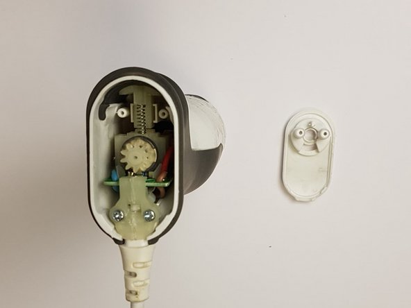 Breville "Control Grip" Immersion Blender Teardown, Removing the Top Cap: crwdns2935265:06crwdnd2935265:03crwdnd2935265:03crwdne2935265:0