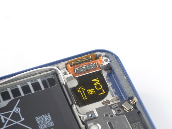 Xiaomi Mi 11 Lite Screen Replacement, Thread the display flex cable through the gap: crwdns2935265:024crwdnd2935265:02crwdnd2935265:03crwdne2935265:0