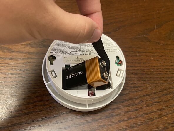 Kidde Fire Sentry Smoke Detector Battery Replacement: 手順 3、 3の画像 3