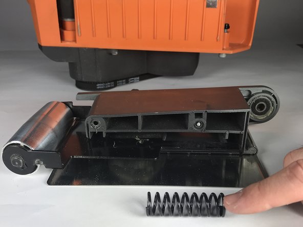 RIDGID Belt Sander R2740 Tension Lever Spring Replacement: crwdns2935265:03crwdnd2935265:02crwdnd2935265:02crwdne2935265:0