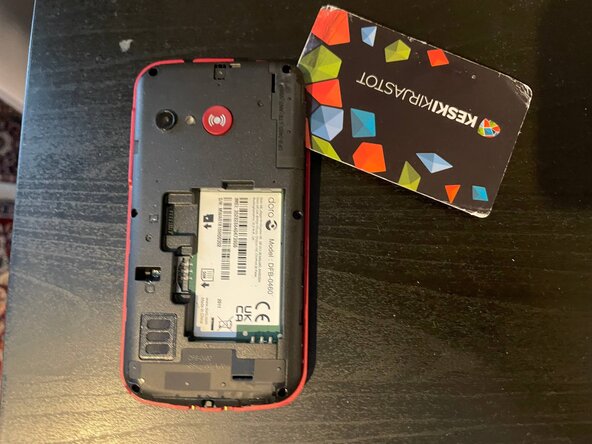 Doro 1881 Teardown, Remove the cover: crwdns2935265:04crwdnd2935265:02crwdnd2935265:03crwdne2935265:0