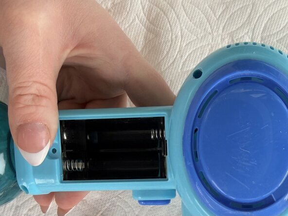How to Fix a Bubble Wand Button: step 6, image 2 of 3