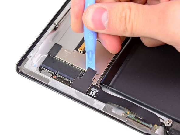 iPad 2 Wi-Fi EMC 2415 Logic Board Replacement: passo 0, immagine 1 di 3