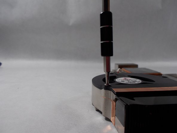 HP Pavilion ze5000 Primary Fan Replacement: crwdns2935265:023crwdnd2935265:03crwdnd2935265:03crwdne2935265:0