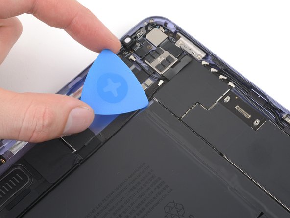 iPad Air (5. Generation) Akku tauschen, Akkuplatine abtrennen: Schritt 33, Bild 3 von 3